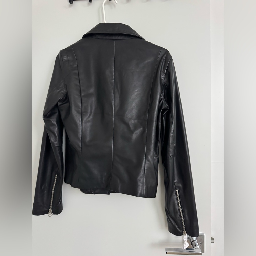 NWT Quince Women's Classic Moto Black Washed Leather Jacket - 100% Leather - Picture 2 of 4